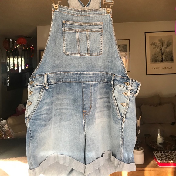 torrid Pants - TORRID Short Overalls size 24